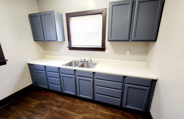 2155 Linden Avenue photos photos