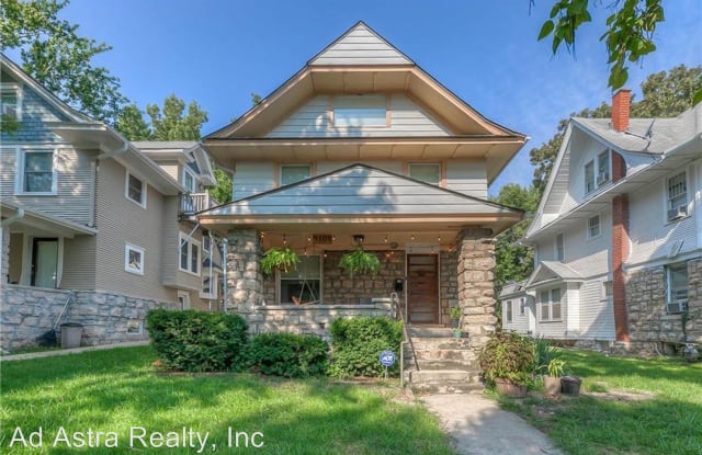 4104 Locust Street - 4104 Locust Street, Kansas City, MO 64111