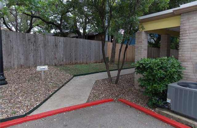 6106 Vance Jackson Gallery 3