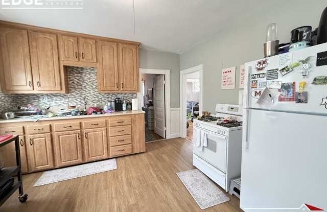 90 Hobart St. photos photos