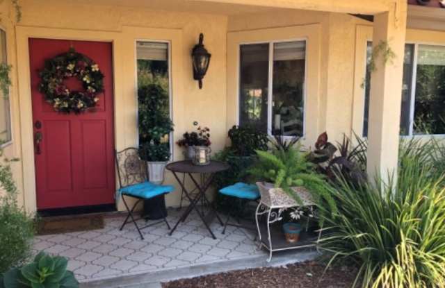 1913 Pebble Beach Court - 1913 Pebble Beach Court, El Paso de Robles, CA 93446