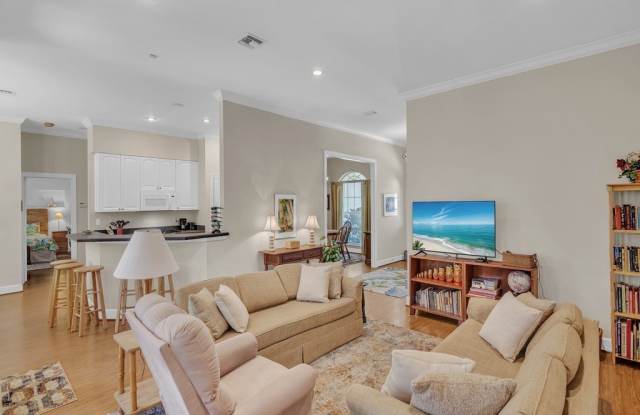 2225 Seaside Street Gallery 4