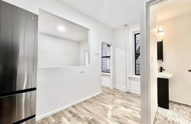 168 India Street photos photos