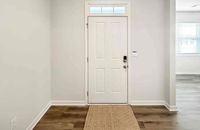 Modern Luxury Meets Small-Town Charm! 4 BR 3.5 BA! Gallery 4
