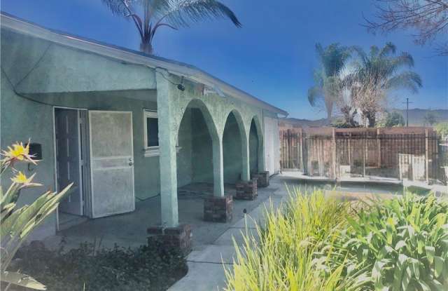 172 N Winton photos photos