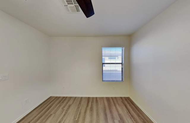 42367 W Bunker Dr Gallery 4