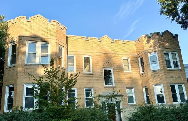 5459 West Wellington AveApt 2W photos photos