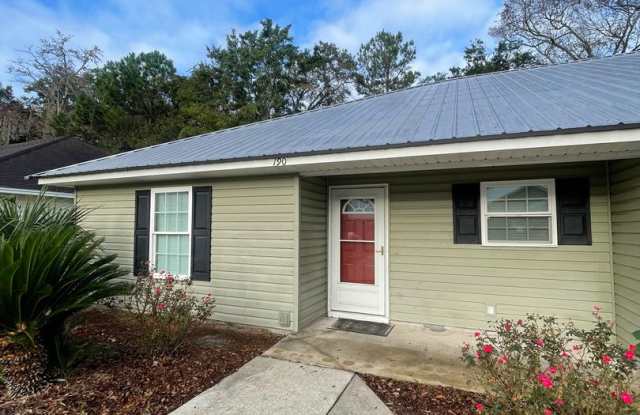 3 BR/2 BA Duplex - 190 Leeswood Circle photos photos