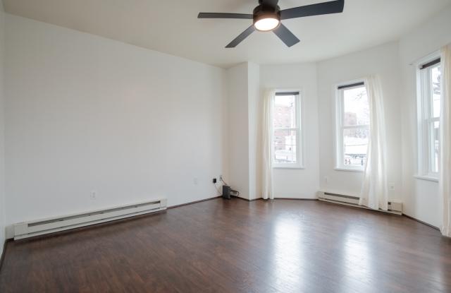 1000 W 41st St photos photos