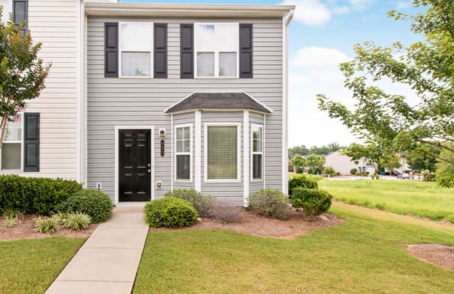 853 Crestwell Cir SW - 853 Crestwell Cir SW, Atlanta, GA 30331
