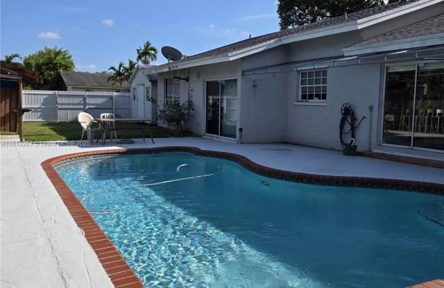 10625 SW 127th Pl photos photos