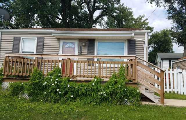 3411 N Harvard Ave. - 3411 North Harvard Avenue, Peoria, IL 61614