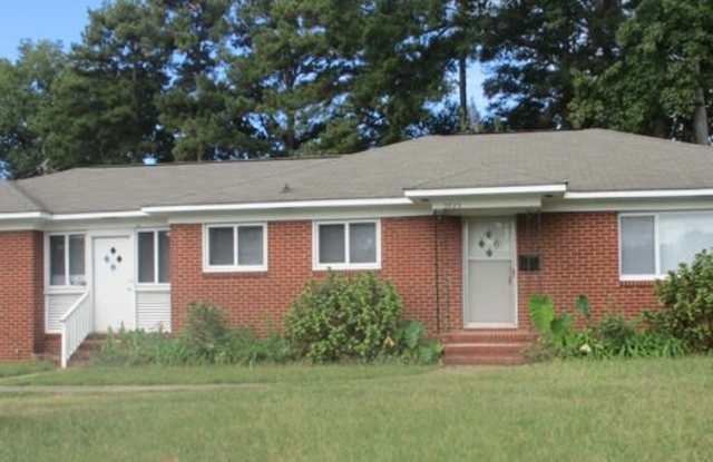 3823 North Sharon Amity Road - 3823 North Sharon Amity Road, Charlotte, NC 28205