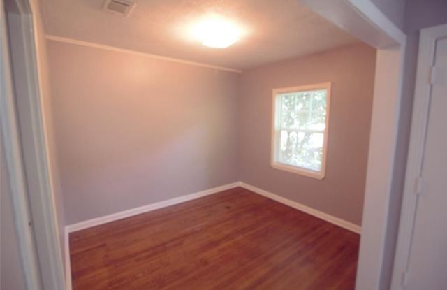 6018 Beldart St Gallery 3