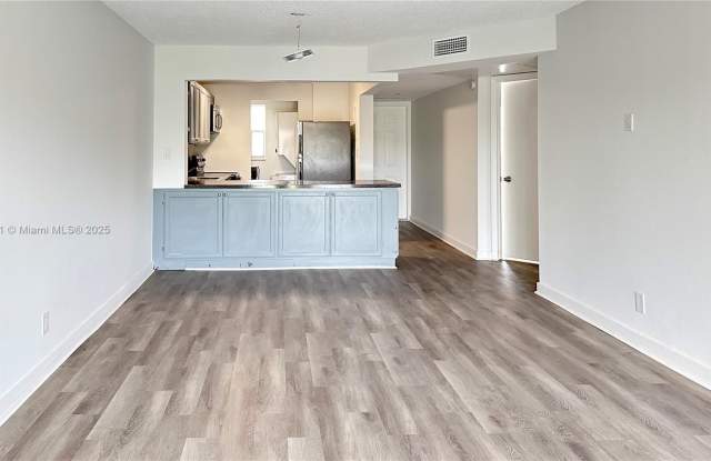 8040 N Colony Cir N photos photos
