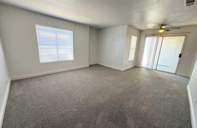 SPACIOUS 2BED/2BATH CONDO IN A GATED COMMUNITY! photos photos