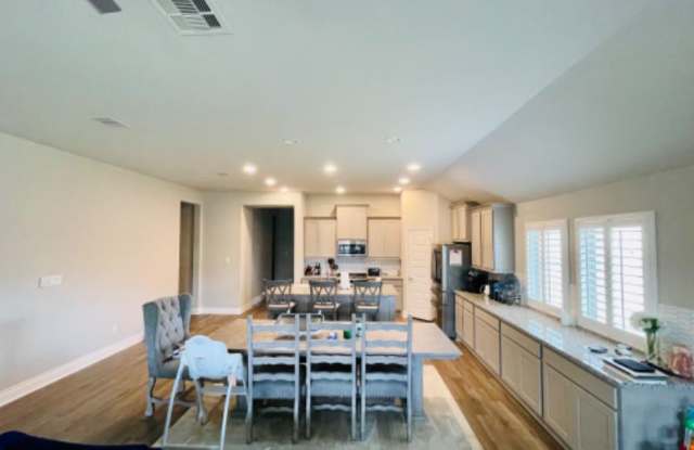 1905 High Bank Ct Gallery 4