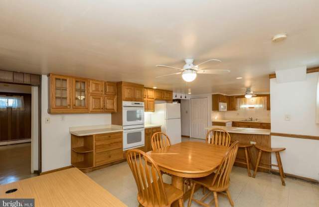 5305 ROBERT LEE Place photos photos