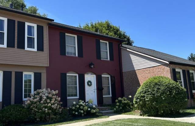 $2,100 Chapel Hill Condo for Rent photos photos