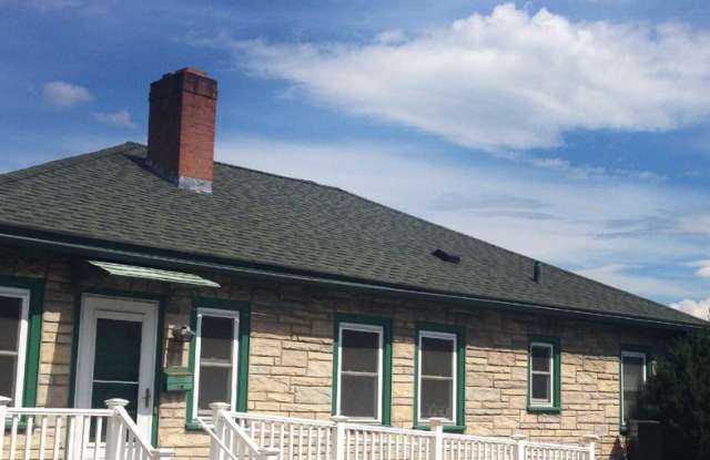 5 Bedroom House on Colchester Ave, Burlington, VT | Near UVM & UVM Medical Center | June 2027 photos photos