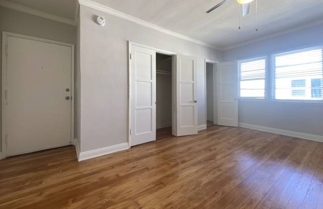 Adams Apartments... Beautiful Studio Apartment available! $500 LOOK & LEASE! CALL NOW! Gallery 4