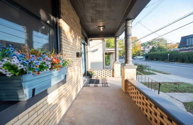 NORTHSIDE RARE GEM - FULLY RENOVATED 5+ BED 3 BATH photos photos