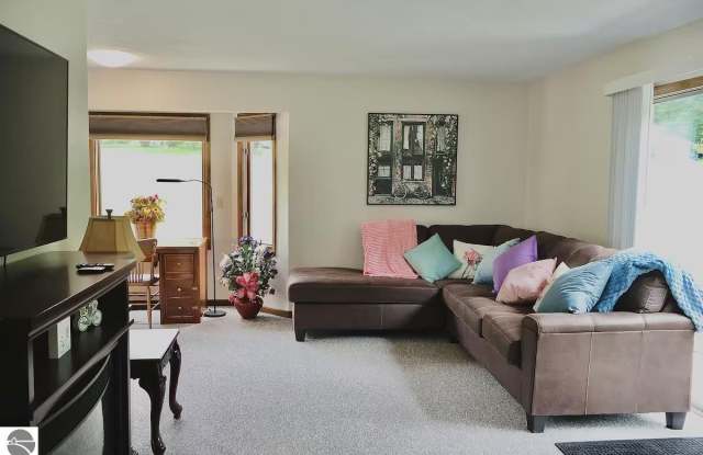 3832 Prouty Road Gallery 2