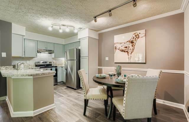 2200 Big Creek Gallery 3