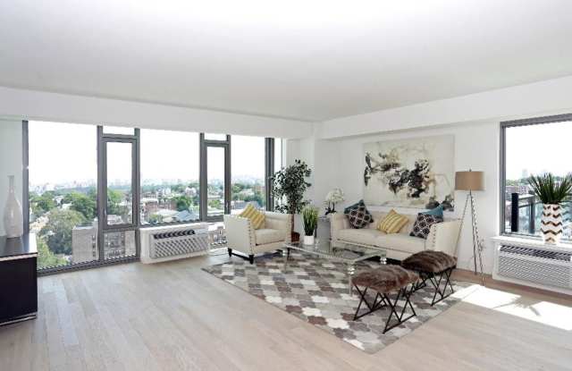The Centre - Large Luxury Apartments. Gallery 3