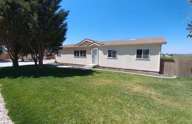 Nice Rural Home with Yard - 6307 Shari Hill Way, Owyhee County, ID 83639