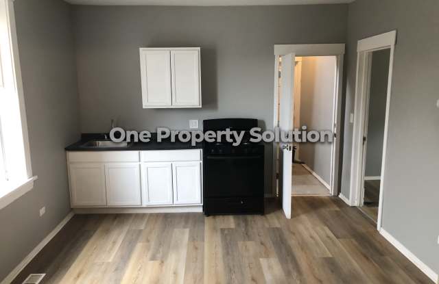 3821 Deodar Street - 2 photos photos
