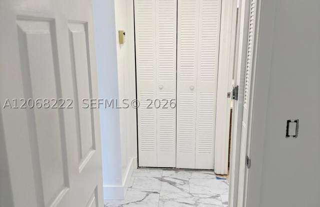 3526 Whitehall Dr Gallery 3