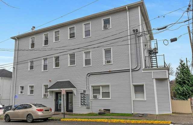 255 LAFAYETTE PL photos photos