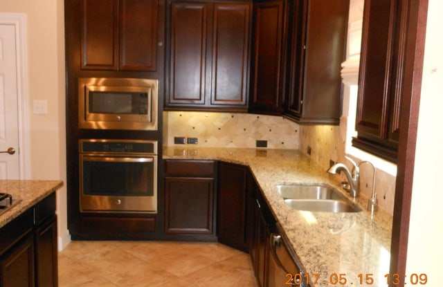 10422 FOXEN WAY Gallery 4