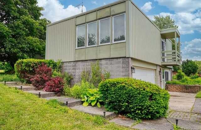 5215 Scenicvue Drive Gallery 1
