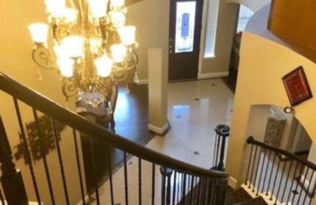 5713 Saint Thomas Drive Gallery 2