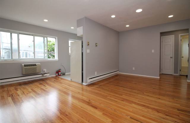 6405 DURHAM AVE Gallery 2