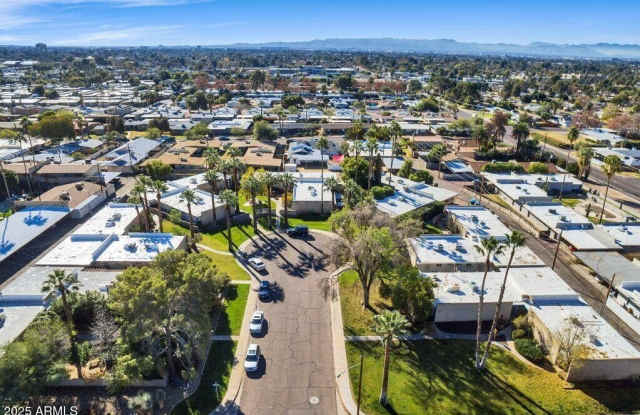 4351 N 36TH Place unit: 3 photos photos