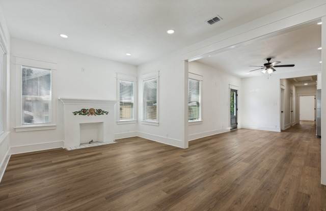 547 W HIGHLAND BLVD Gallery 2