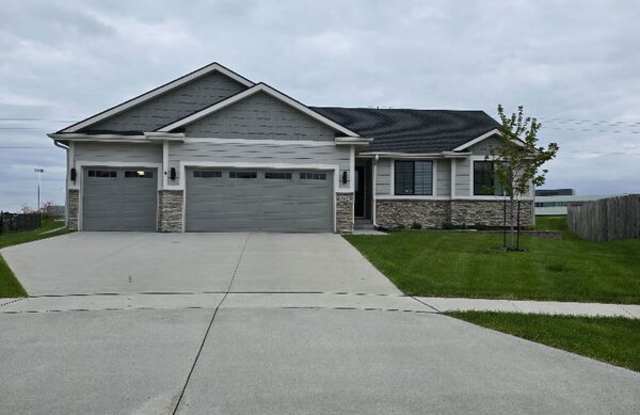 300 SE Red Fern Dr photos photos