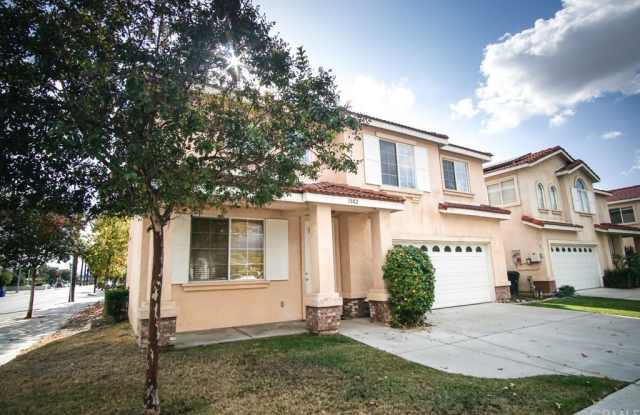 1802 W Kenoak Drive Gallery 3