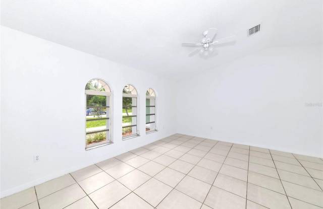 4819 WECOMA Avenue Gallery 4