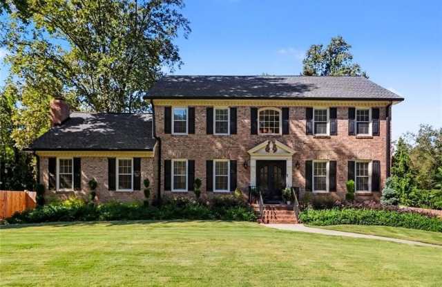 6546 Rosecommon Drive NW Gallery 1