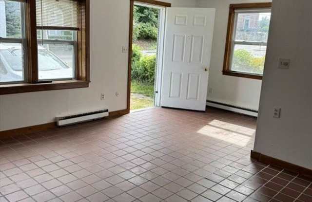 593 East St photos photos