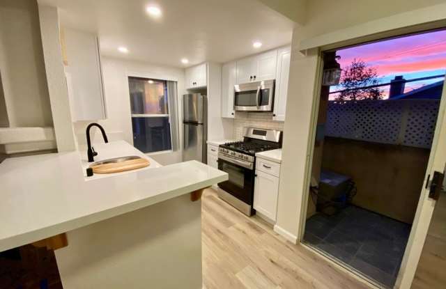 Renovated Two Bedroom Two Bathroom Condo North Park photos photos