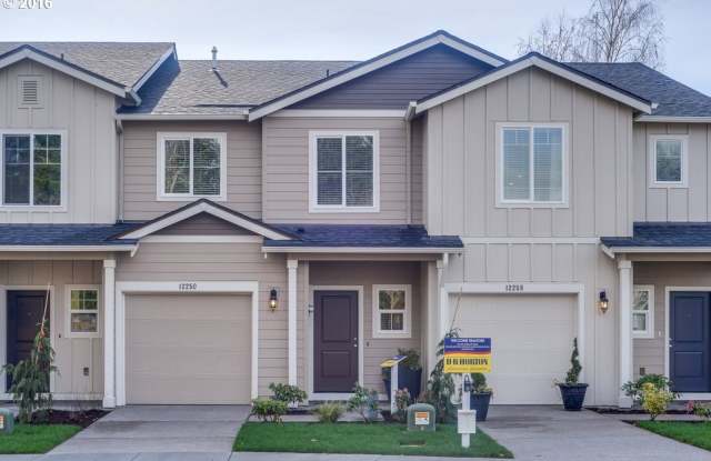 3 Bedroom Sherwood Townhome in Cedar Brook Neighborhood! Gallery 1
