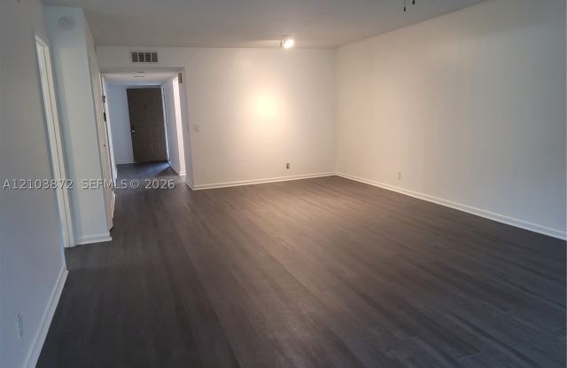 334 Lakeview Dr Gallery 2