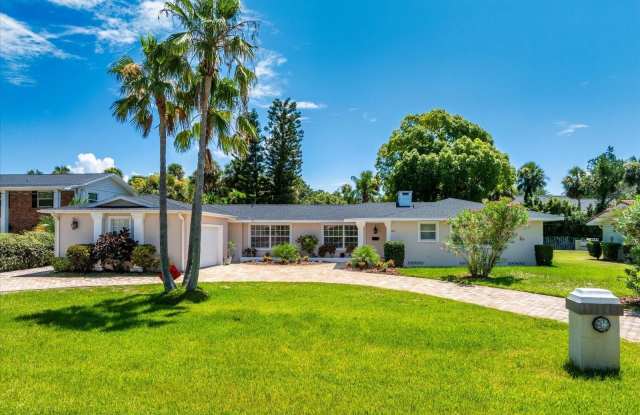 105 JOHN ANDERSON DRIVE photos photos