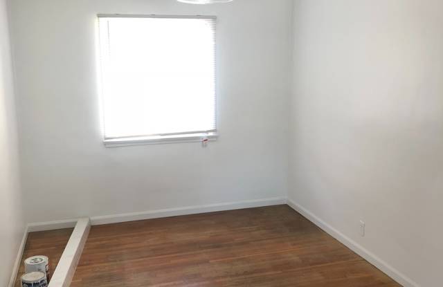 Single Family Home Available for Rent - 11913 Tennessee Avenue, Los Angeles, CA 90064