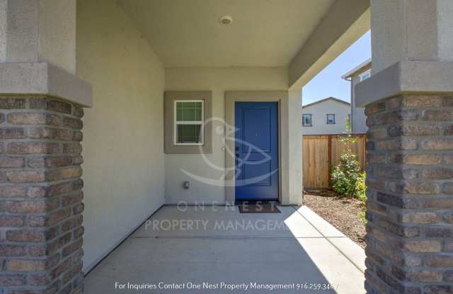 4 bdrm 2.5 bth, 1678 sq ft Gallery 4
